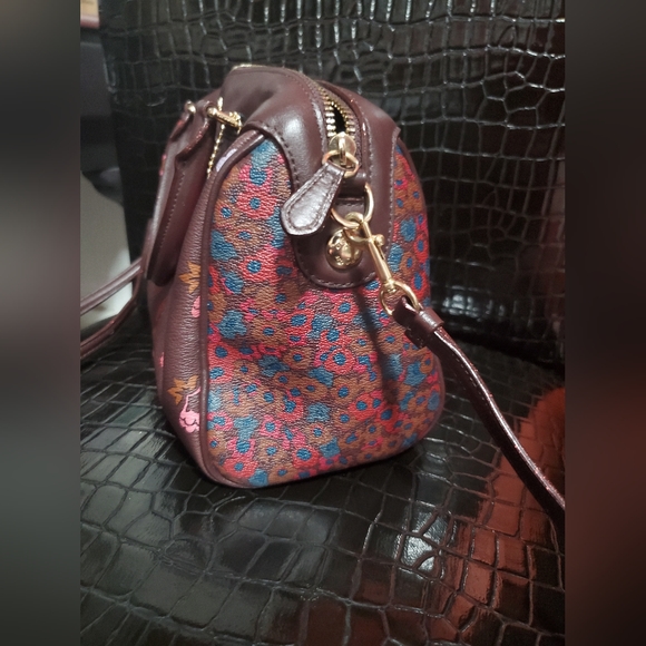 Coach Mini Floral Print Bennett Satchel and matching wallet - Picture 4 of 15